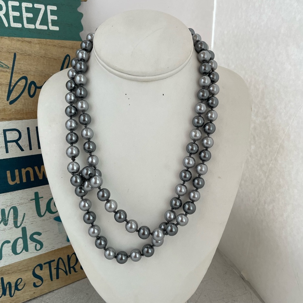 SHIVE  STATEMENT NECKLACE